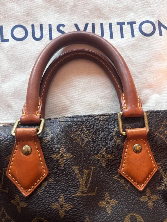 Louis Vuitton Brown Monogram Canvas Speedy 25 with Tan Leather Trim - Picture 2 of 12